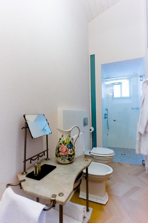 Relais Di Villa Adinolfi Annone di Brianza Habitación foto